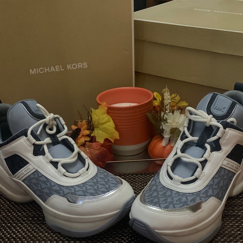 Michael Kors Women's Sneakers - Chambray and White